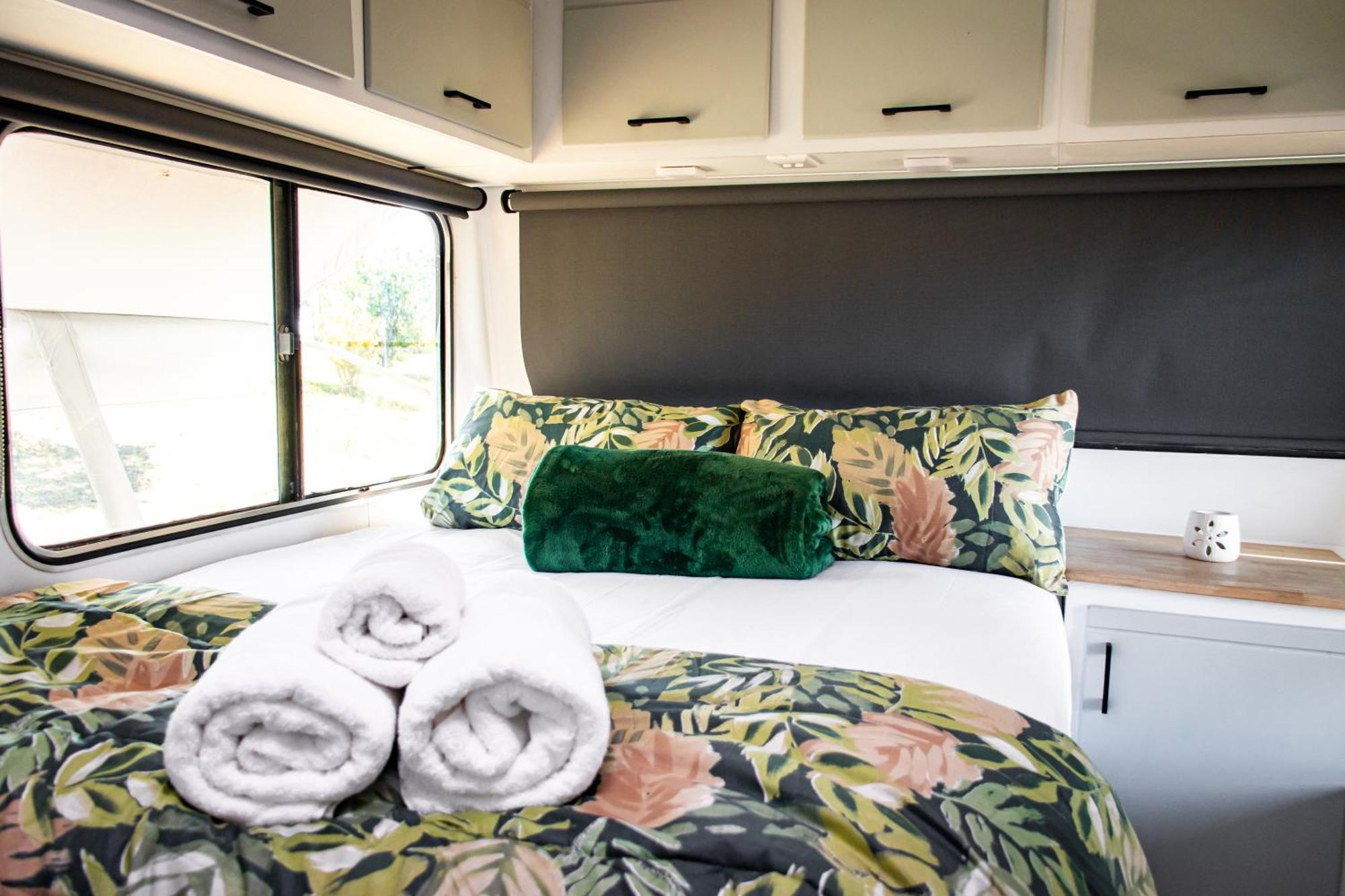 Tranquility Farmstays Уинтъртън Екстериор снимка